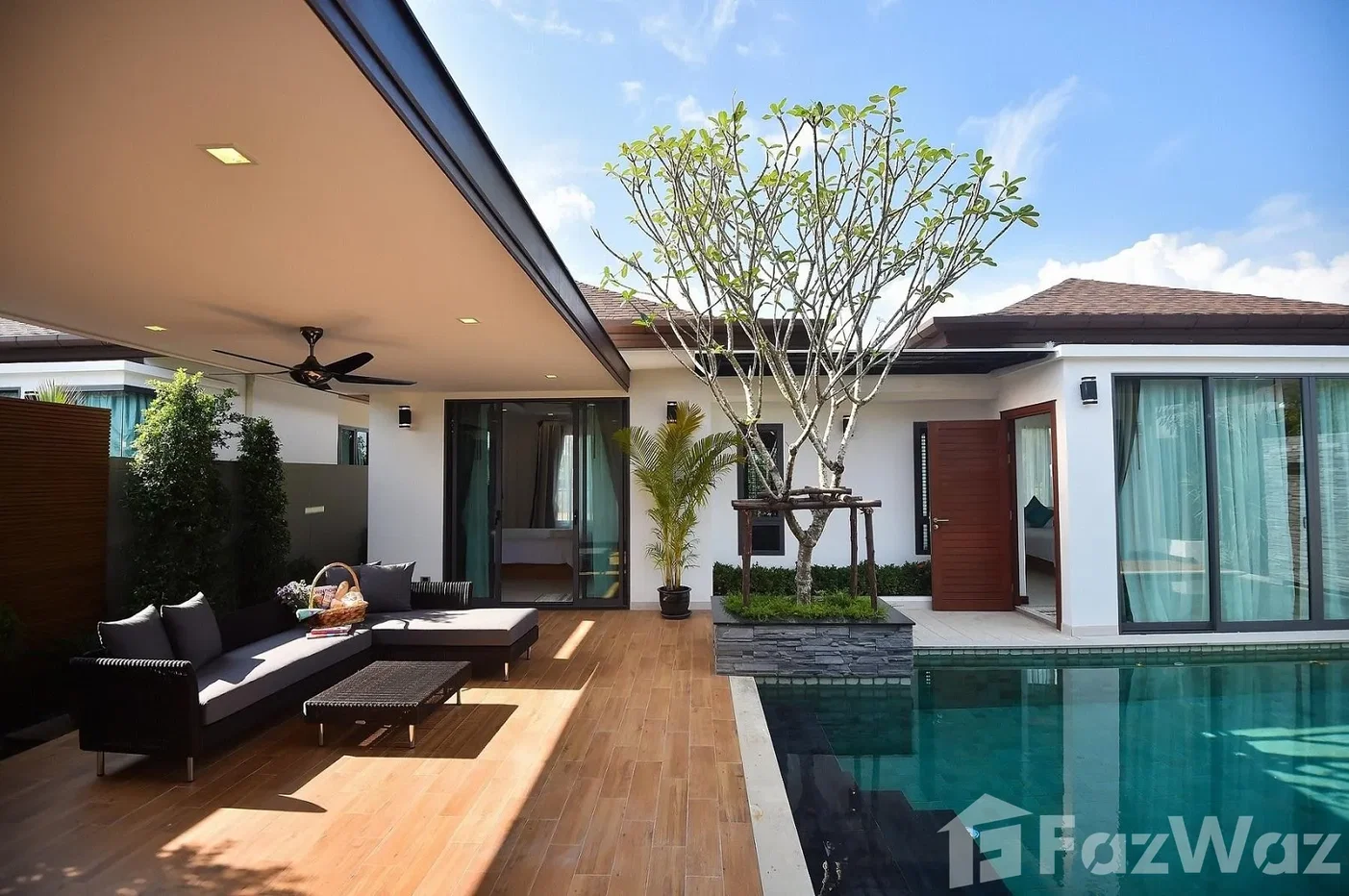 picture 3 Bedroom Villa for rent at The Lake House 28120 - 2/7