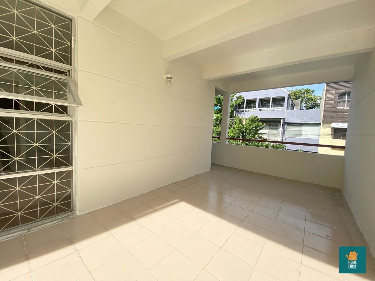 picture townhome 3 floors Muang Thong Thani, Project 1, 2 bedrooms, 3 bathrooms, 25 sq.wa, 20,000 baht. - 12/17