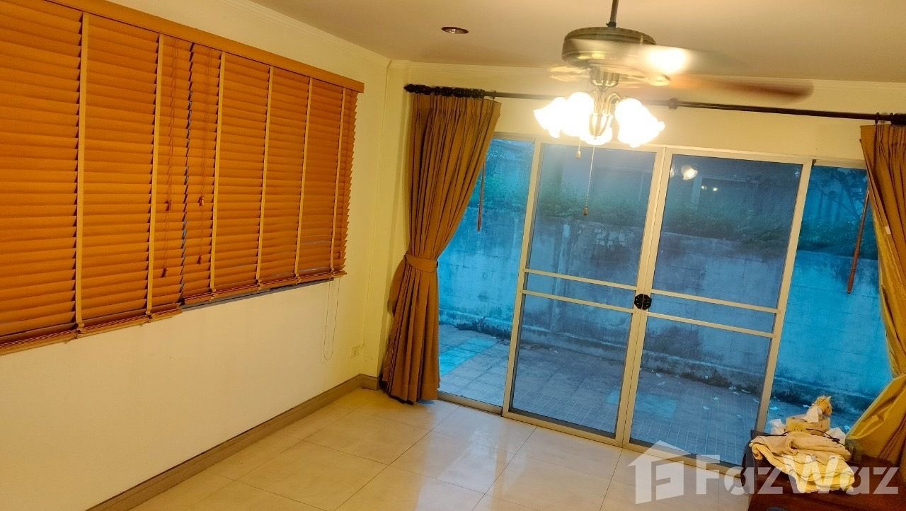 picture Single house 3 bed 2 bath 2 story 5626219 - 15/19