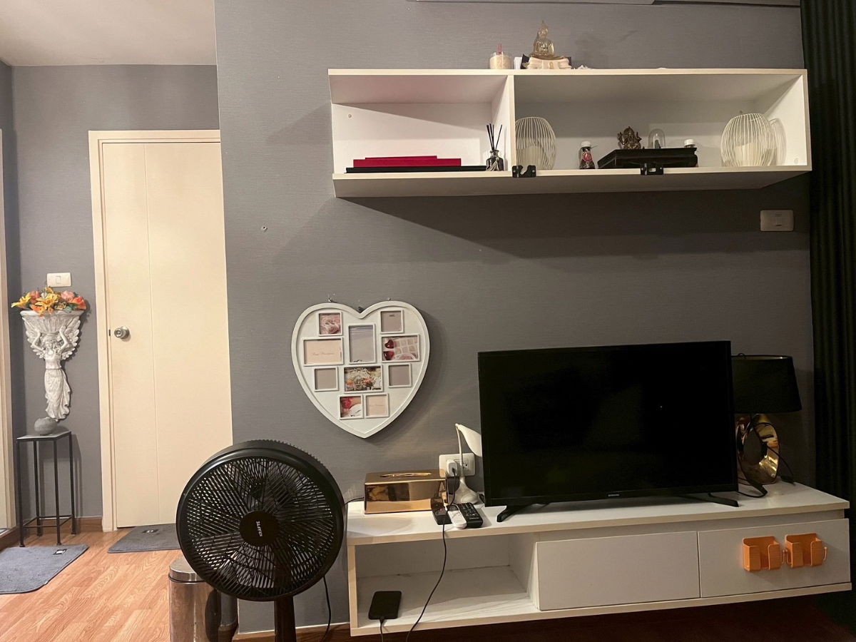 picture P1163 Condo for rent The Trust Condo Ngamwongwan, Beautiful room with washing machine, fully furnished, ready to move in. - 3/6