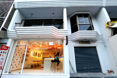 เช่าอาคารพาณิชย์ วิทยาลัยพยาบาลตำรวจ : 700 เมตรจากรถไฟฟ้า เพลินจิต เช่าตึกแถว ถนน วิทยุ ชั้น1-2  หลังศูนย์นาฬิกาโรเล็กซ์