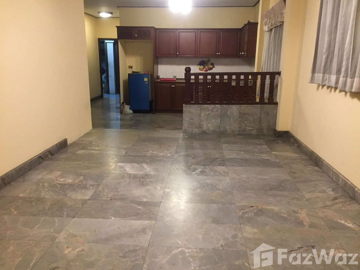 picture 3 Bedroom House for sale in Bang Na, Bangkok 1797014 - 3/7