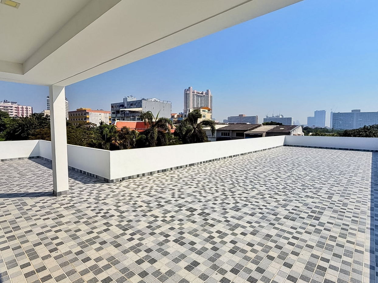 picture New Modern Luxury Pool Villa for Sale on Pratumnak Hill, Pattaya - 14/15