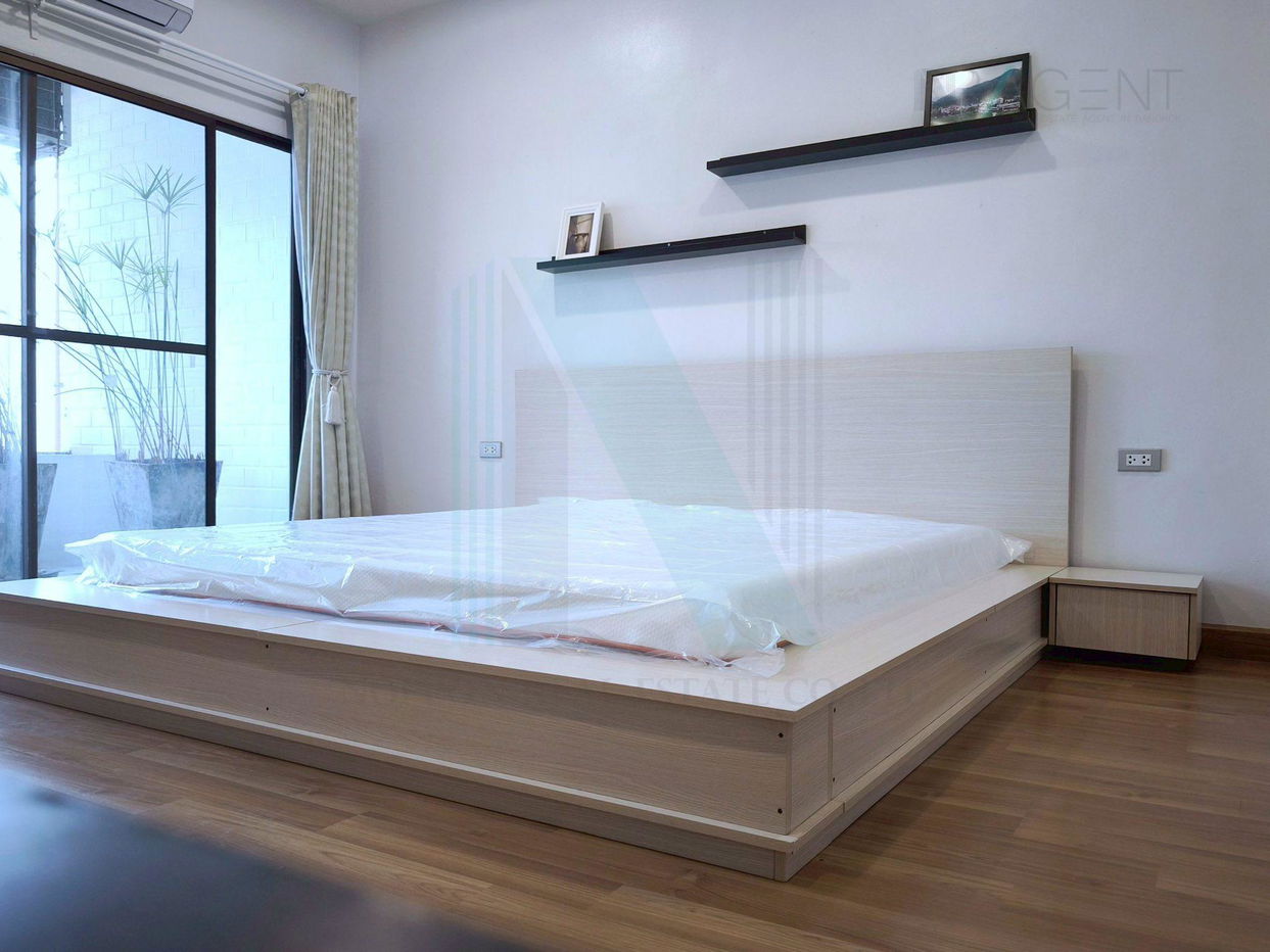 picture 🎉 For Rent Condo COUNTRY COMPLEX Building 1, Floor 8,1 bed room, Room size 76.00 sqm - 4/8