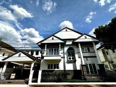 บ้านเดี่ยว ม.เกษมบัณฑิต พัฒนาการ : 📌 ขายบ้านเดี่ยว โครงการ ดิ เอ็กซ์คลูซีฟ พัฒนาการ 32 2 ชั้น 3 ห้องนอน 4 ห้องน้ำ