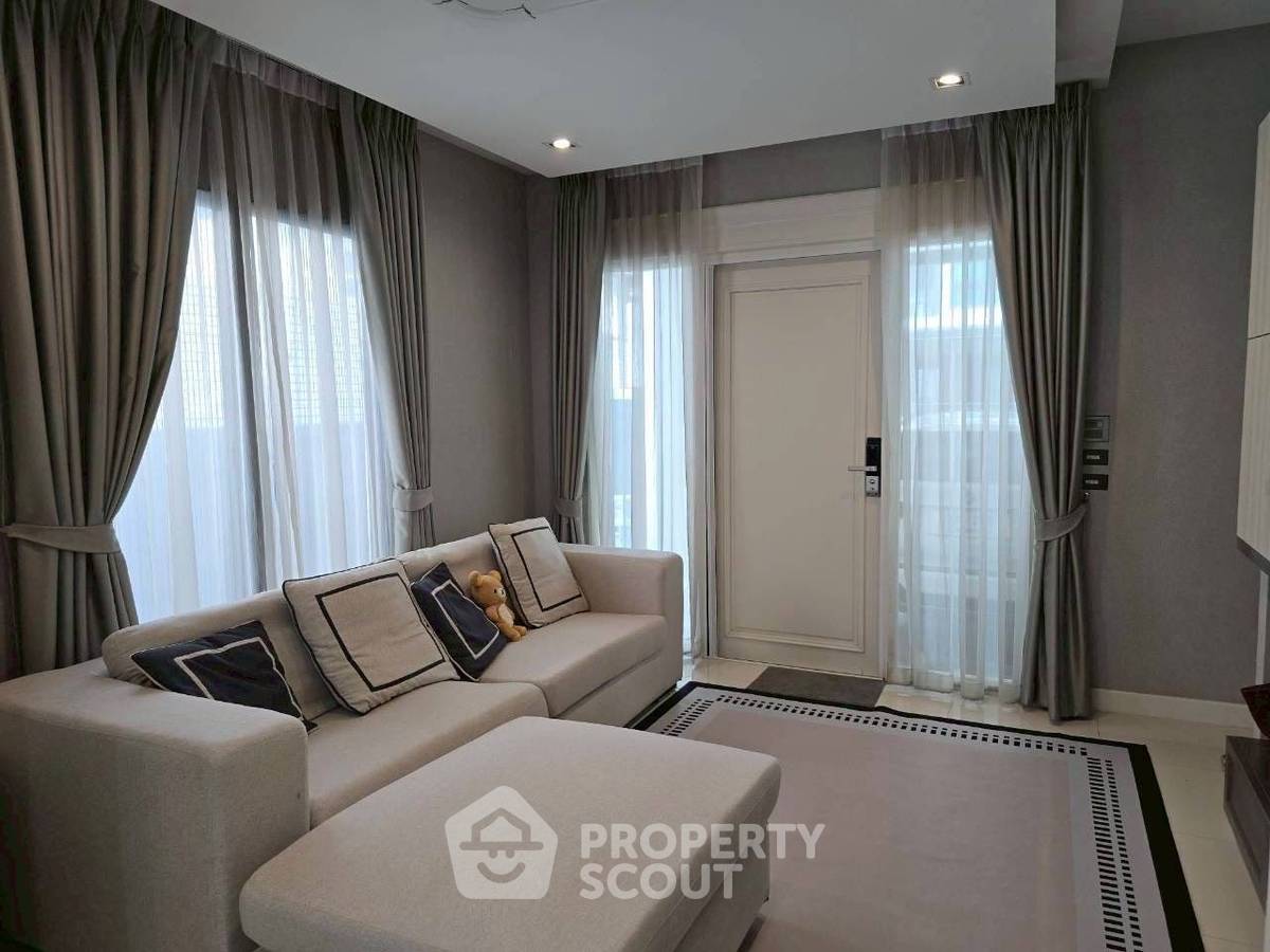 picture 3-BR Townhouse at Landmark Ekamai-Ramindra in Lat Phrao (ID 2565676) - 10/40