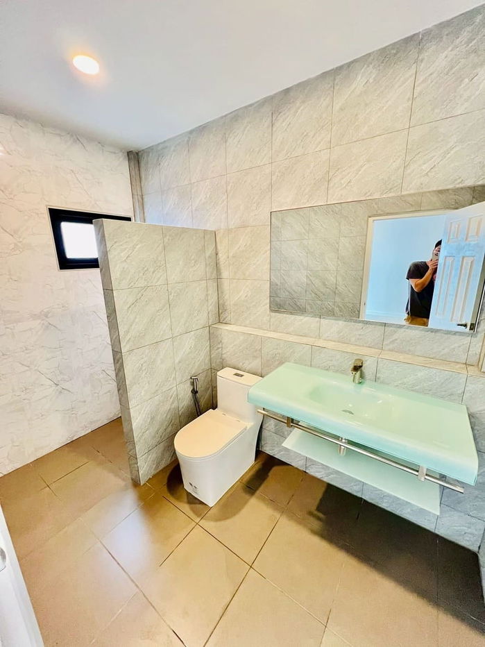 รูป ขายทาวน์เฮ้าส์ นนทบุรี -สนามบินน้ำ พร้อมอยู่ ทำใหม่ทั้งหลัง ไม่ต้องเข้าซอยไปลึก ใกล้ สถานีรถไฟฟ้า สนามบินน้ำ - รูปที่ 11/27