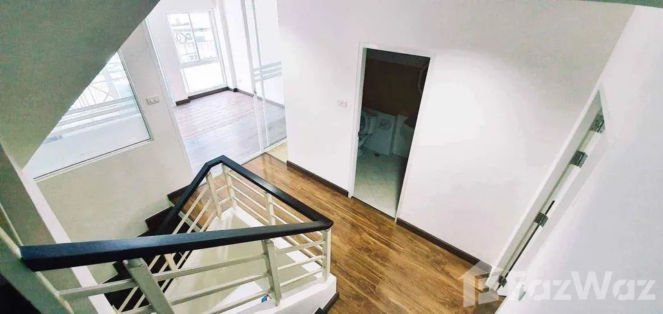 รูป ทาวน์เฮ้าส์ให้เช่า 4 ห้องนอน ในโครงการ แกรนด์ เดอ วิลล์ 1166520 - รูปที่ 4/10