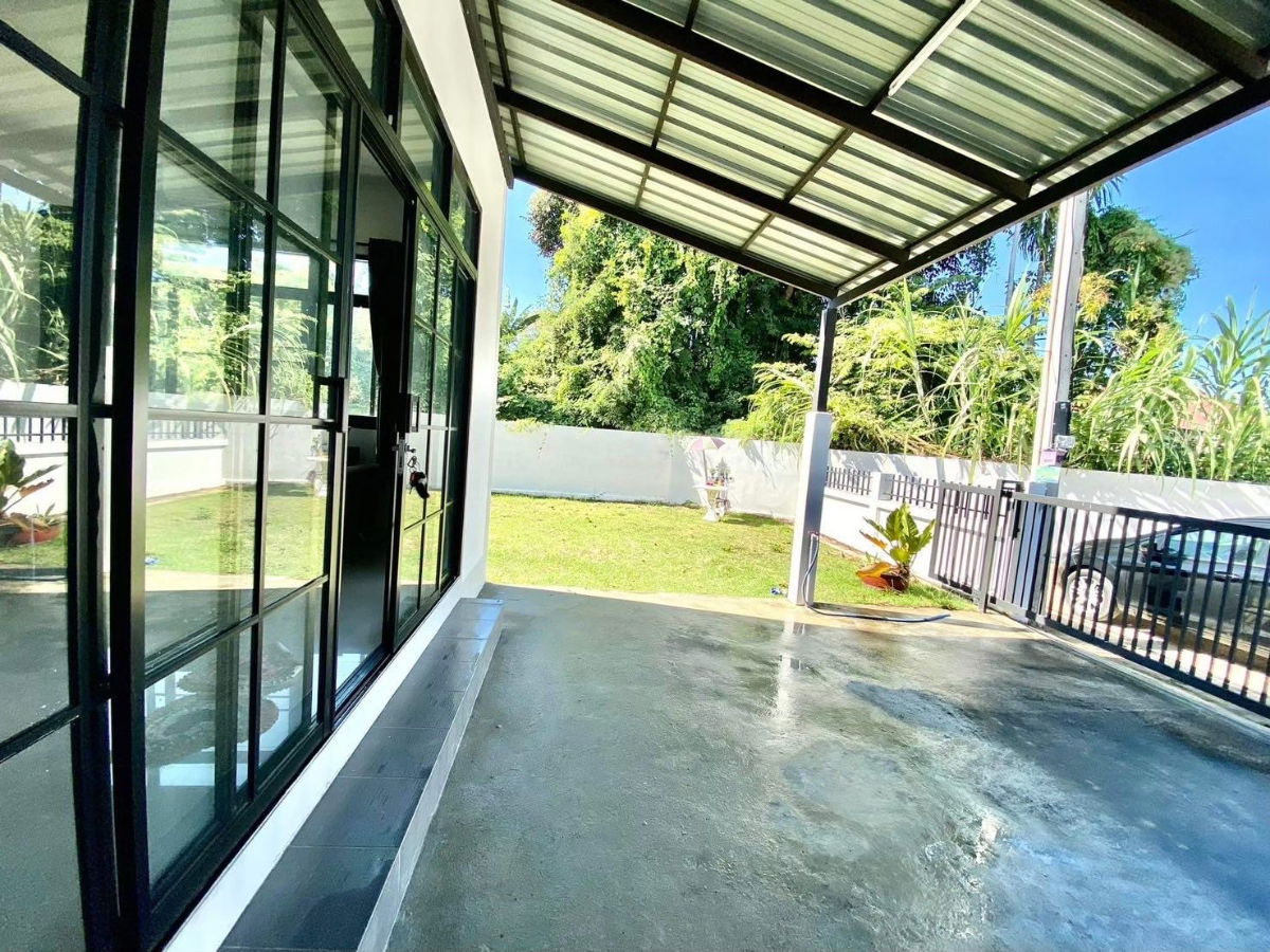 รูป ให้เช่าทาวน์โฮมสองชั้น 2 ห้องนอน 2 ห้องน้ำ 1 ห้องรับแขก 1 ห้องครัว 2 ที่จอดรถ - รูปที่ 2/17