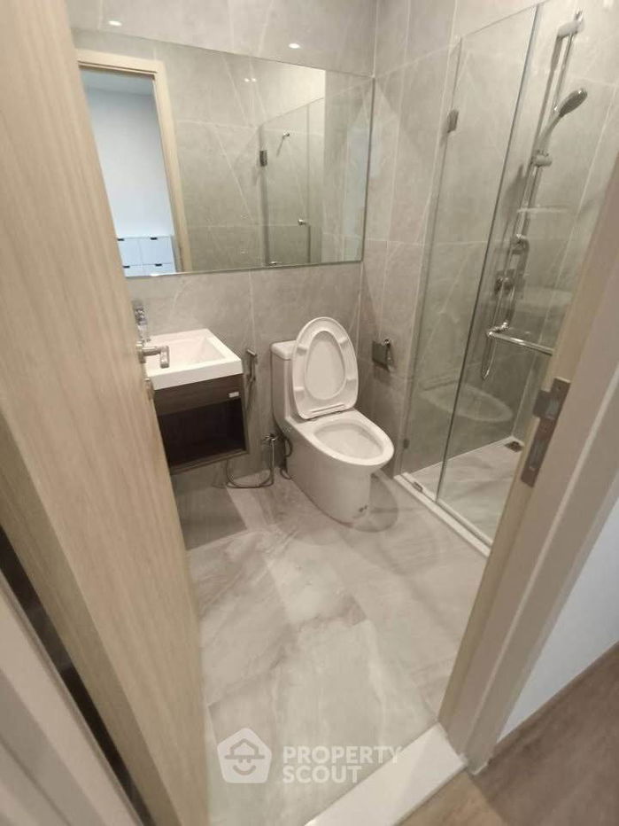 picture 2-BR Condo at Nue District R9 near MRT Phra Ram 9 (ID 2563825) - 8/9