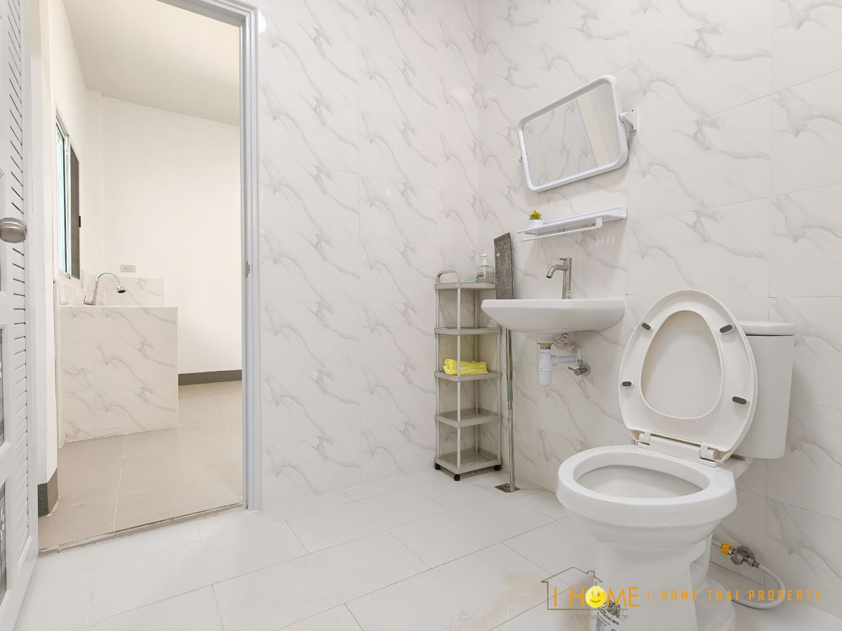 picture Single-story detached house for sale 3 bedrooms 2 bathrooms and 4 parkings. - 19/20