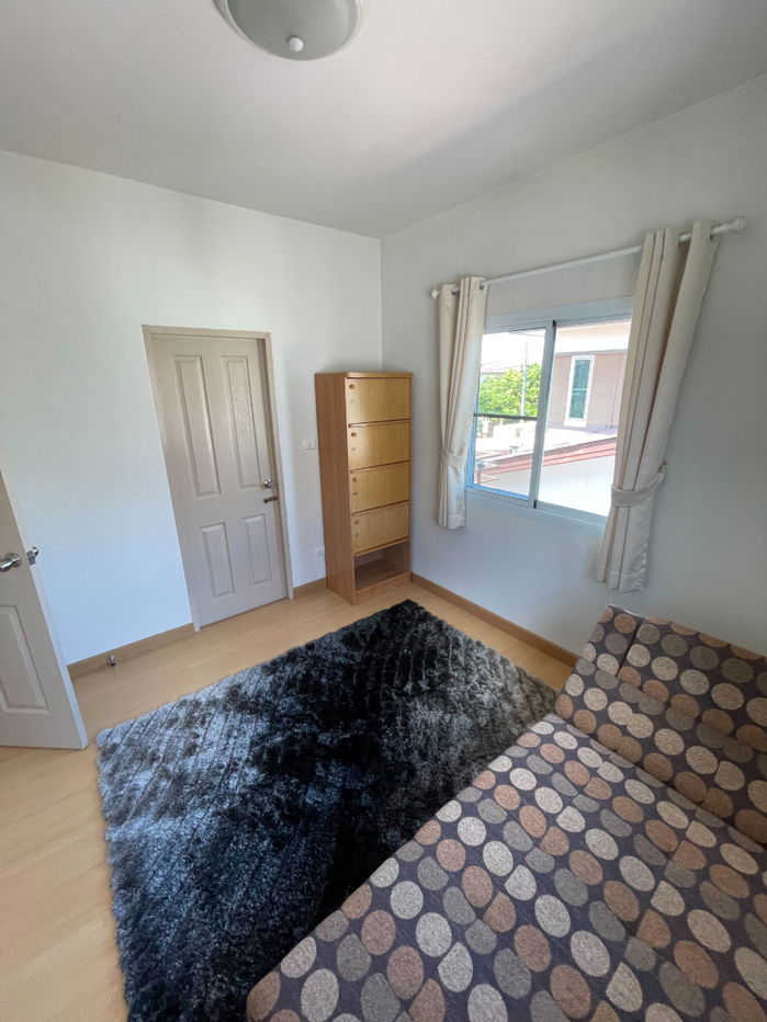 รูป ให้เช่าบ้านเดี่ยว 2 ชั้น 4 ห้องนอน 3 ห้องน้ำ 1 ห้องครัว 2 ที่จอดรถ - รูปที่ 7/13