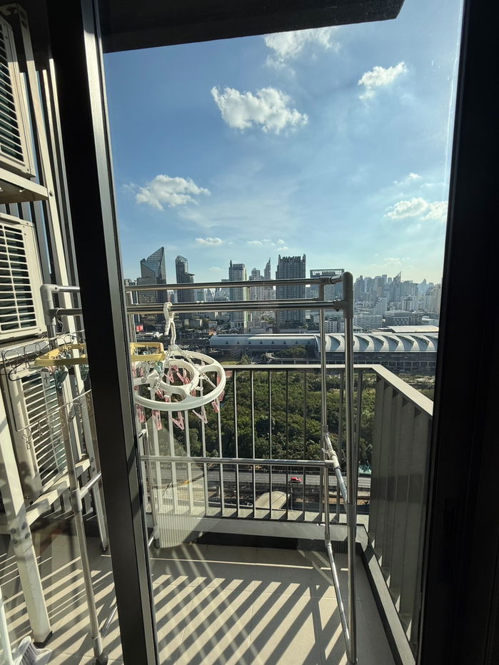 picture Life Asoke Hype | Price 43,000 THB | Beautiful room, great location, fully furnished, ready to move in. - 15/16