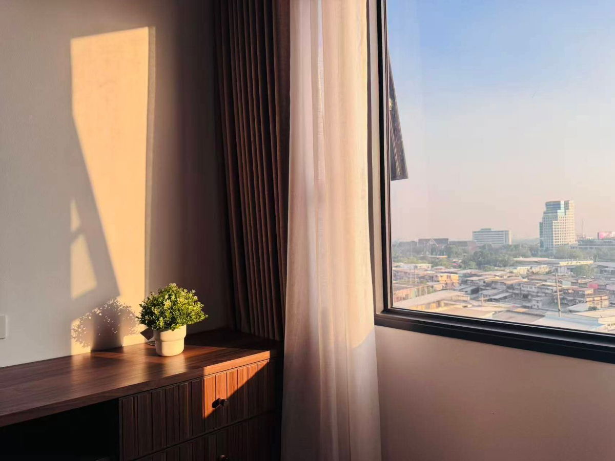 picture Condo For Rent // Life Asoke Rama4 - 6/21