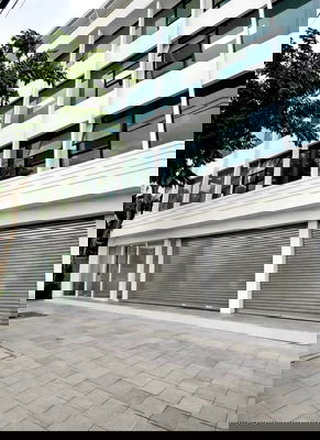 เช่าอาคารพาณิชย์ เขตบางกอกน้อย : ให้เช่าอาคารพาณิชย์ 3 คูหา 5 ชั้น ติดถนนอรุณอัมรินทร์ ใกล้ รพ.ศิริราช