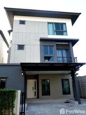 Houses for rent Soi On Nut (Sukhumvit 77) : Twin house with tenents 1633786