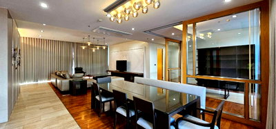 เช่าคอนโด ถนนพระราม 3 : Rare Unit - 3B3B 250 ตร.ม. with Study room เฟอร์ครบพร้อมเข้าอยู่ 
