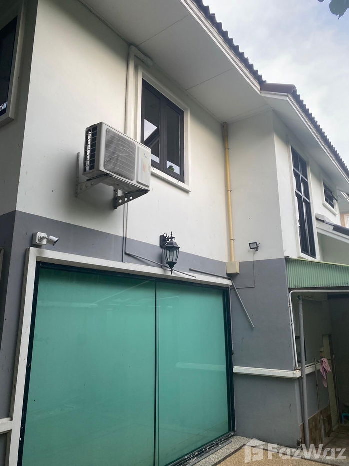 picture 3 Bedroom House for sale in Phra Khanong Nuea, Bangkok 5363774 - 2/27