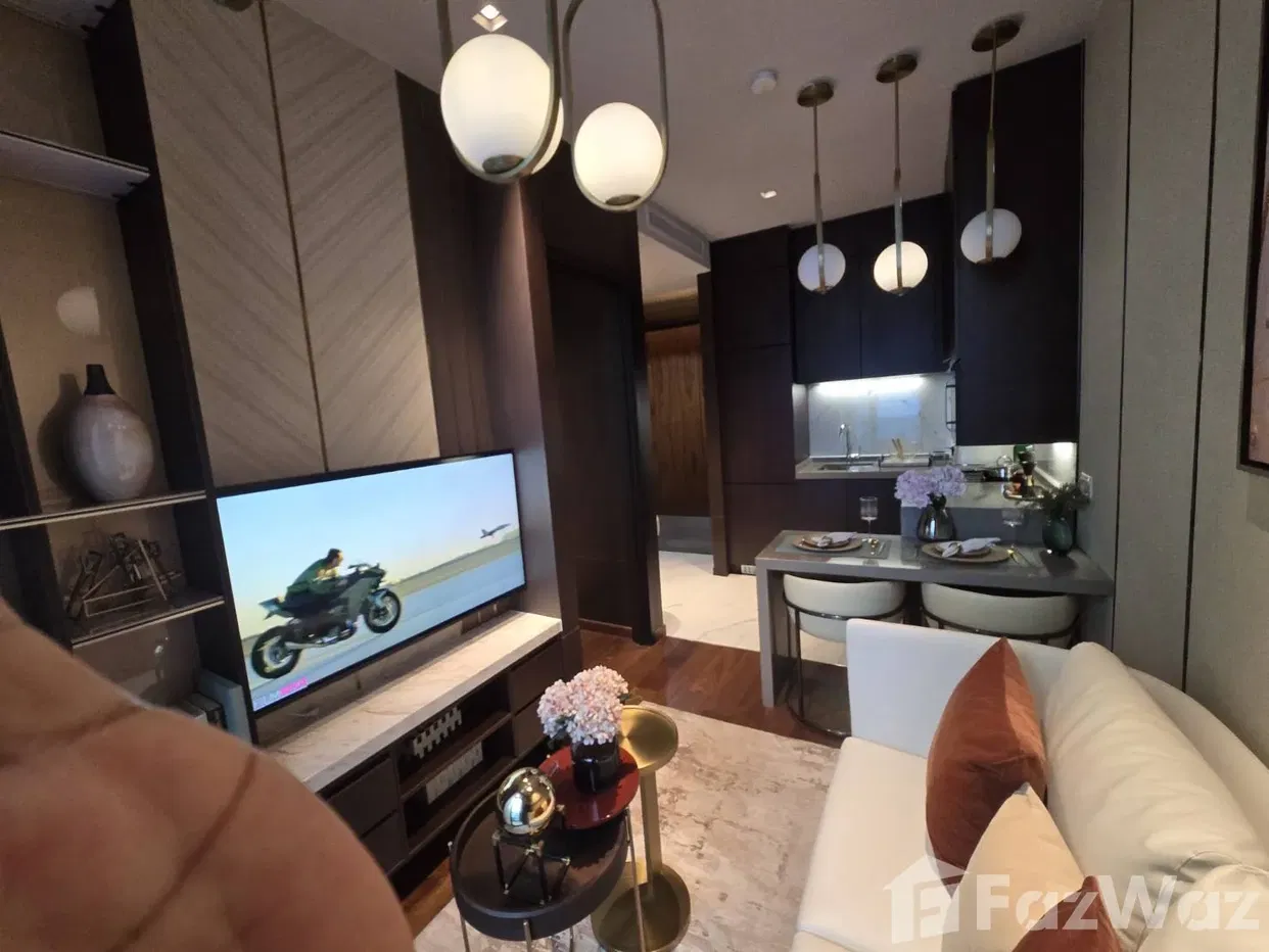 picture 1 Bedroom Condo for sale at Cloud Residences SKV23 1888896 - 2/27