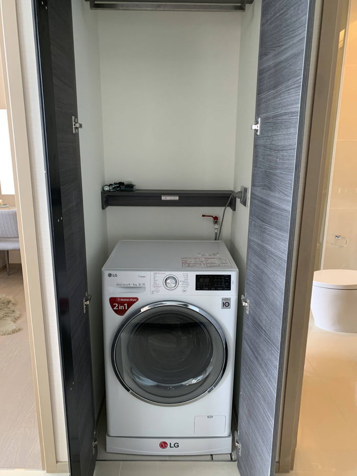 รูป Condo for Rent : The Esse Asoke size: 75 sqm Room Type: 2 bedroom 2 bathroom Room Floor: 49th Fully furnish and electrical machines. - รูปที่ 13/13