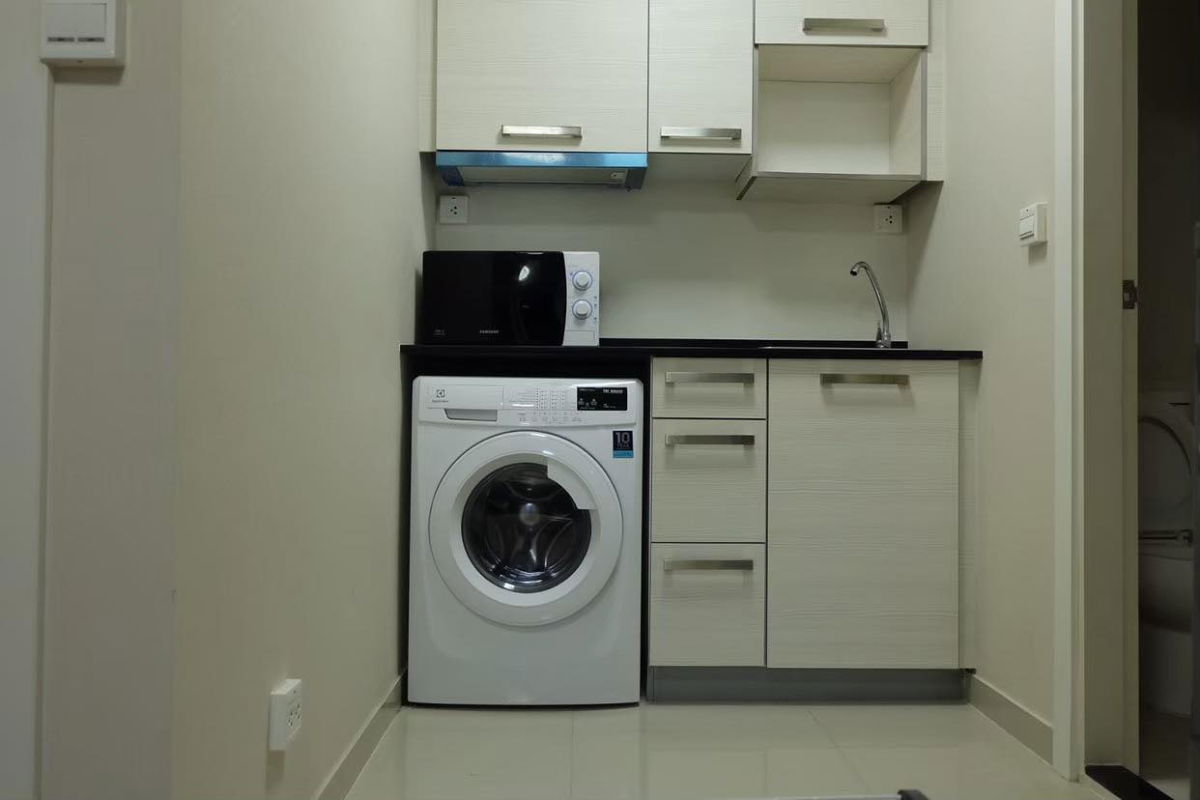 picture for rent 1-2 bedroom m society condo Mueang thong thani - 1/18