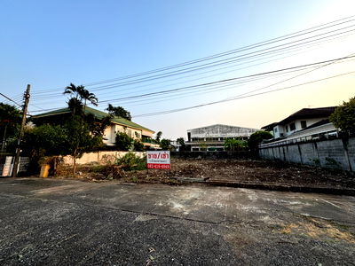 ที่ดิน เขตบางกะปิ : ขาย เช่า ที่ดินเปล่า หมู่บ้านเสรี ลาดพร้าว 101