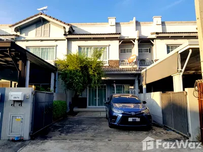 Townhouses for rent วิทยาลัยเทคนิคมีนบุรี : 3 Bedrooms Townhome for Rent/Sale at Indy Srinakarin-Romklao 5347865