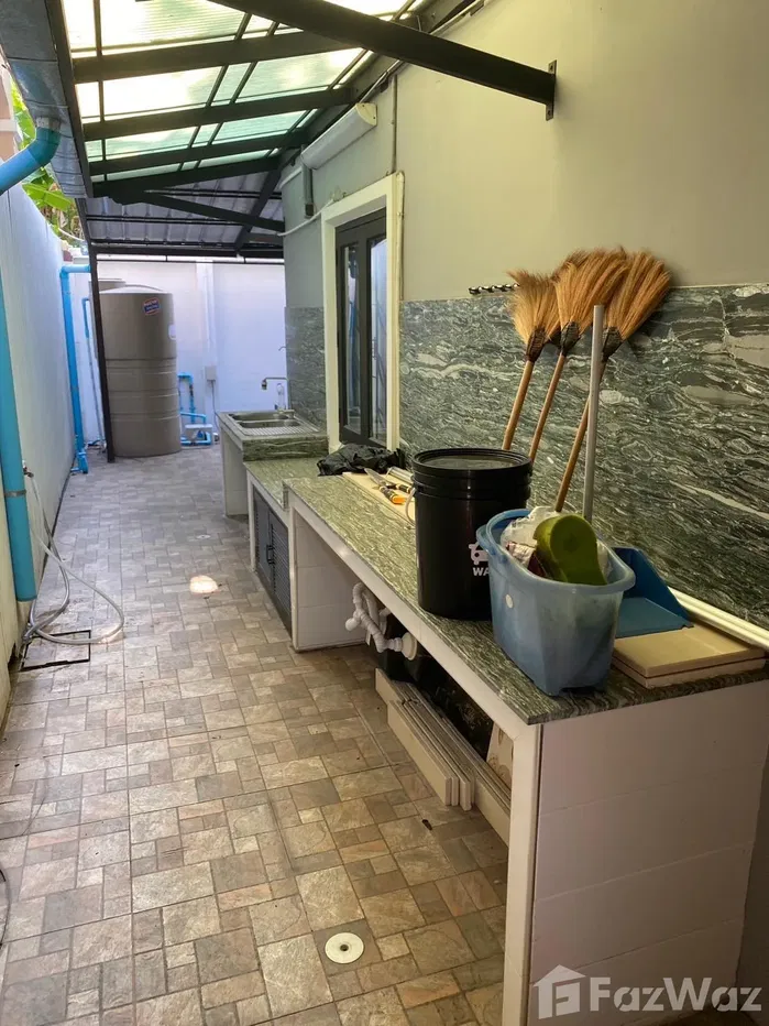 picture 3 Bedroom House for sale in Phra Khanong Nuea, Bangkok 5363774 - 27/27