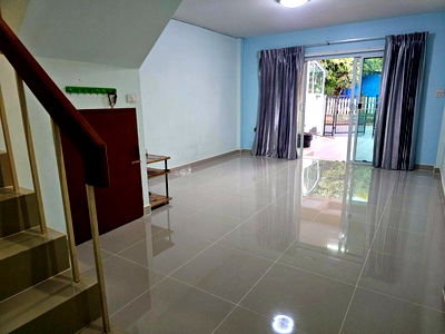 เช่าทาวน์โฮม ระยอง : ให้เช่าบ้านทาว์เฮ้าส์ หมู่บ้านเพลินใจ 4 (3 ห้องนอน 2 ห้องน้ำ) มีที่จอดรถ ใกล้ขนส่งระยอง