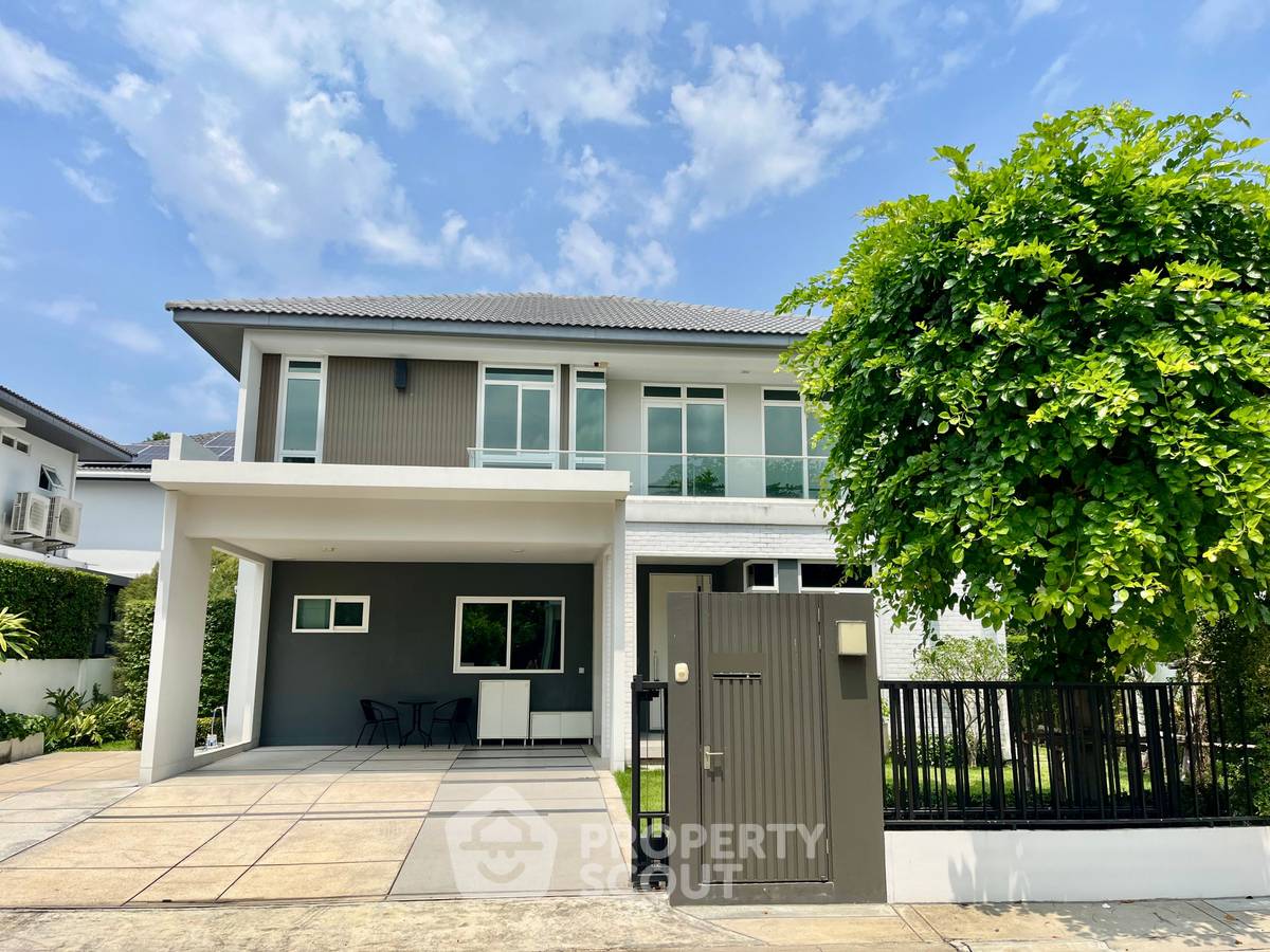 picture 4-BR 240 Sqm House At Mantana 2 Bangna Km.7 (ID 2567145) - 1/13