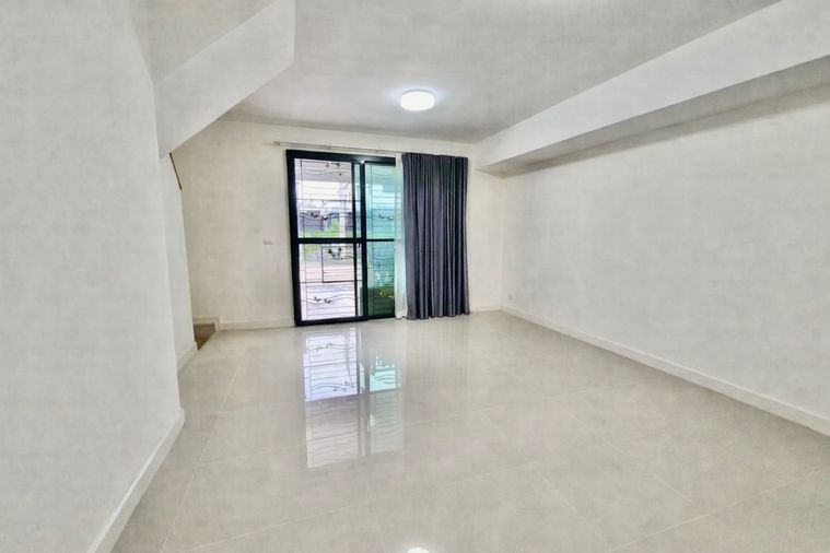 3-bed townhouse for sale, 110 sqm, 20 sq wah, Pleno Ramintra