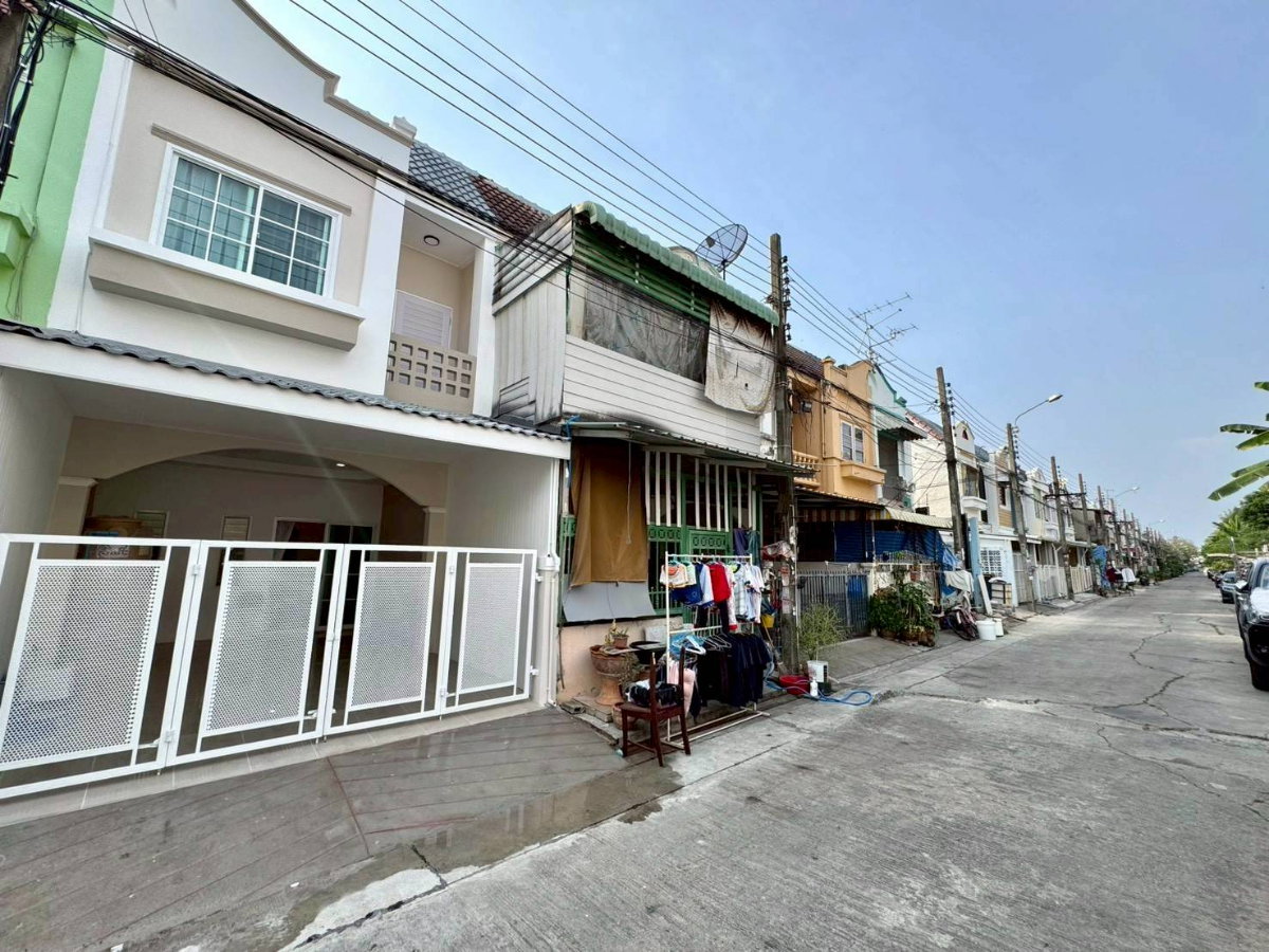 รูป ทาวน์เอ้าส์ 2 ชั้น มีนบุรี คลองสามวา ม.วรางกูล เลียบลองสอง 6 พร้อมอยู่ 085-318-6868 - รูปที่ 14/14