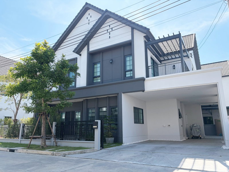 Houses for rent : Home for Rent   Centro Bangna  (Phase 2)