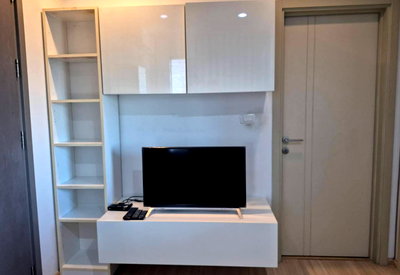 Condos for rent : The Base Rama9. 1bed 31sqm. Line id: @pfagent