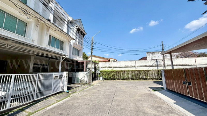 รูป ทาวน์โฮม 3 ชั้น เดอะ เทอเรส ติวานนท์ ใกล้ MRT กระทรวงสาธารณสุข - รูปที่ 2/20