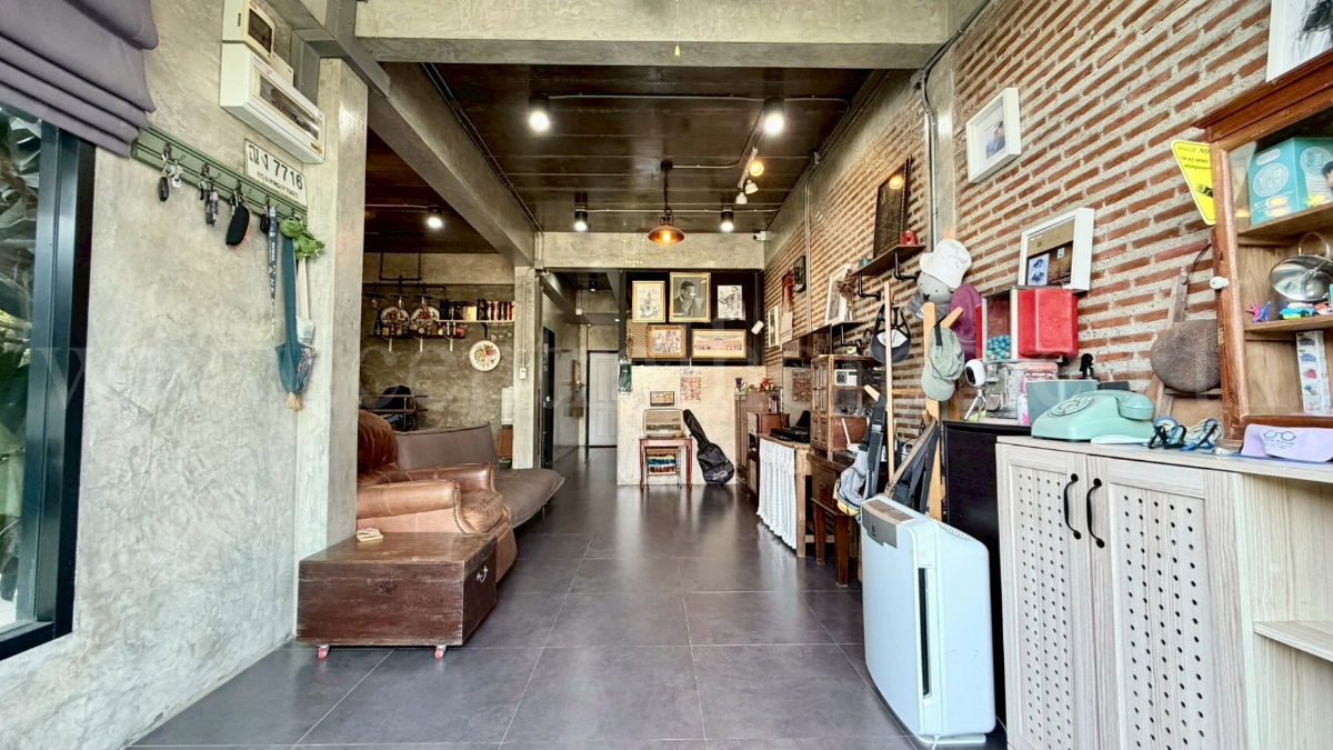 รูป ทาวน์โฮม เด่นชัย คลองกันยา บางพลี หลังริม พื้นที่กว้าง ตกแต่งสไตล์ลอฟท์ - รูปที่ 5/19