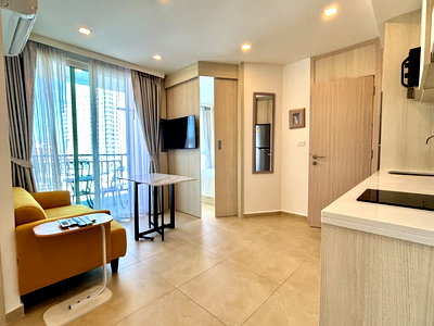 ขายคอนโด : City Garden Olympus Two Bedroom Unit for sale in Central Pattaya