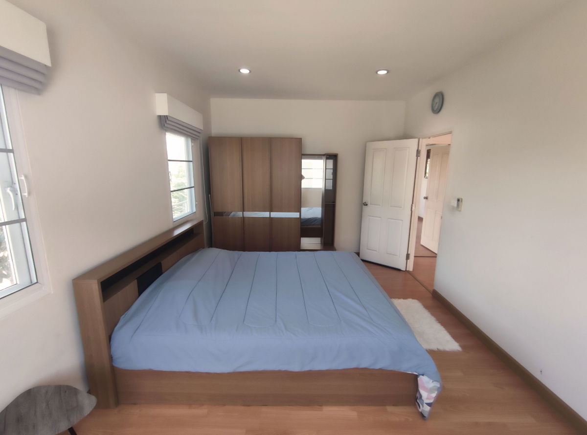 รูป ให้เช่า บ้านเดี่ยวในหมู่บ้าน วรารมย์ เจริญเมือง Q House โทร 082-532-3935 - รูปที่ 40/42