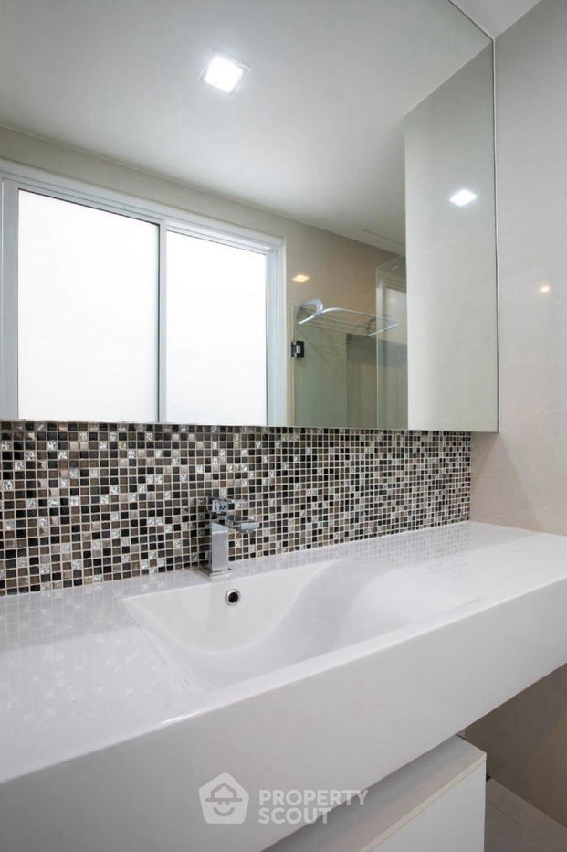 picture 1-BR Condo at Rhythm Sukhumvit 44/1 near BTS Phra Khanong (ID 2557110) - 8/8