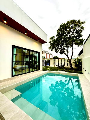 Houses for rent Bang Lamung Chonburi : Modern Pool villa for Rent in Siam Country Club East Pattaya