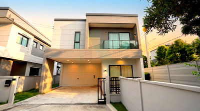 Houses for rent Bang Pu Industrial Estate : For Rent 2-story House CENTRO BANGNA 3 bedroom 3 bathroom