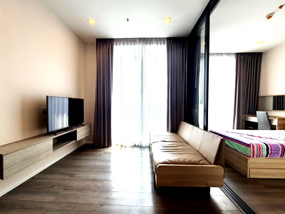 Condos for rent Soi Udomsuk (Sukhumvit 103) : Condo for rent in Whizdom Essence (BTS Punnawithi) (SA-01)