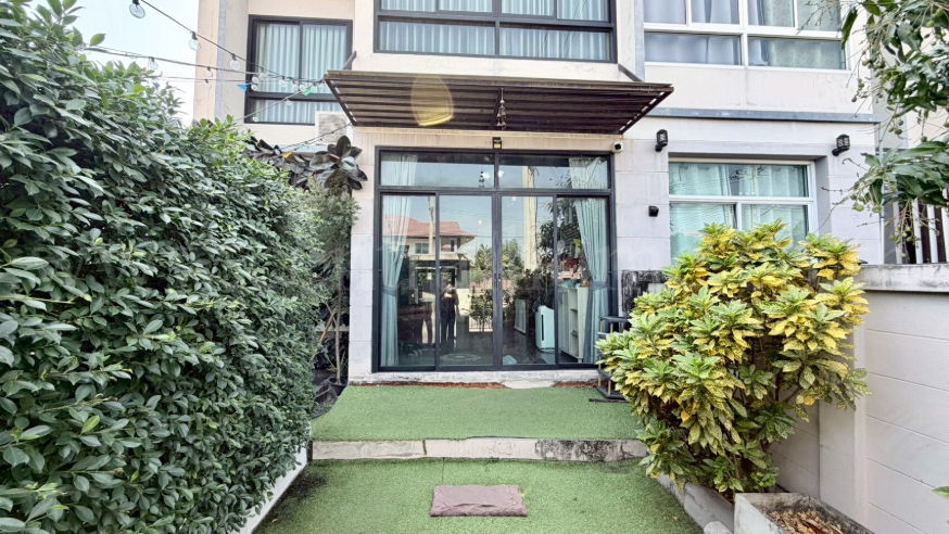 รูป ทาวน์โฮม เด่นชัย คลองกันยา บางพลี หลังริม พื้นที่กว้าง ตกแต่งสไตล์ลอฟท์ - รูปที่ 2/19