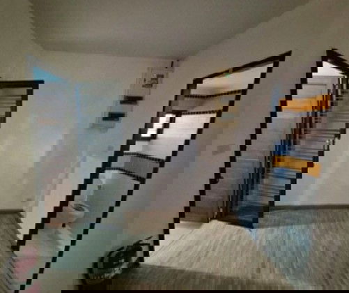 รูป ให้เช่าทาวน์โฮม 3 ชั้น ใจกลางเมือง ซอยอารีย์สัมพันธ์ พหลโยธิน ใกล้ BTS อารีย์ จอดรถ 4-5 คัน แอร์ 4 เครื่อง เหมาะเป็นสำนักงาน จดบริษัทได้ - รูปที่ 6/17