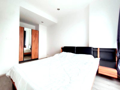 Condos for rent : For Rent    :  Ideo Mobi Asoke   (ST-02) (Close to MRT Phetchaburi , Singha Complex, 