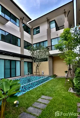 Houses for rent Charn Issara Tower 2 : Tranquil Haven in Metropolis: 3 Bed 3 Bath in Khlong Tan Nuea 1163478