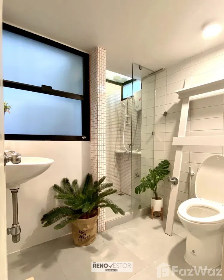 รูป ทาวน์เฮ้าส์ให้เช่า 3 ห้องนอน ใน คลองตันเหนือ, กรุงเทพมหานคร 5989697 - รูปที่ 16/17