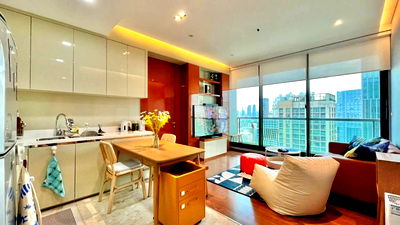 คอนโดให้เช่า : ให้เช่าคอนโด ดิ แอดเดรส สุขุมวิท 28 อาคาร 1 ชั้น 25 2 ห้องนอน ขนาด 68 ตรม ใกล้ เอ็มโพเรี่ยม