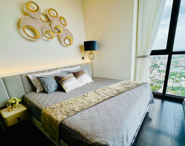 P-40039 Stunning City Views in Thonglor! Park Origin 2 Bed 58,000/Month Line Id: @easythaihome 085-592-2897