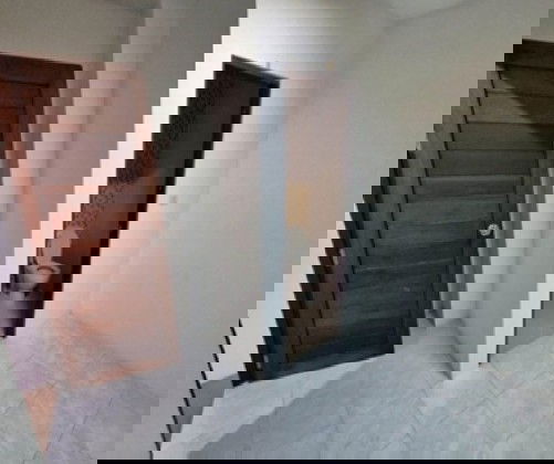 รูป ให้เช่าทาวน์โฮม 3 ชั้น ใจกลางเมือง ซอยอารีย์สัมพันธ์ พหลโยธิน ใกล้ BTS อารีย์ จอดรถ 4-5 คัน แอร์ 4 เครื่อง เหมาะเป็นสำนักงาน จดบริษัทได้ - รูปที่ 11/17